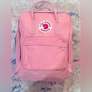 Kankan medium sized pink backpack